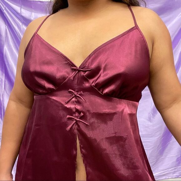 Romantic Burgundy Nightgown  - Picture 10 of 11